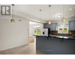 14 Ashwood Crescent, Greater Napanee, ON K7R3L1 Photo 15
