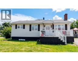 6 Magee Avenue, photo 2
