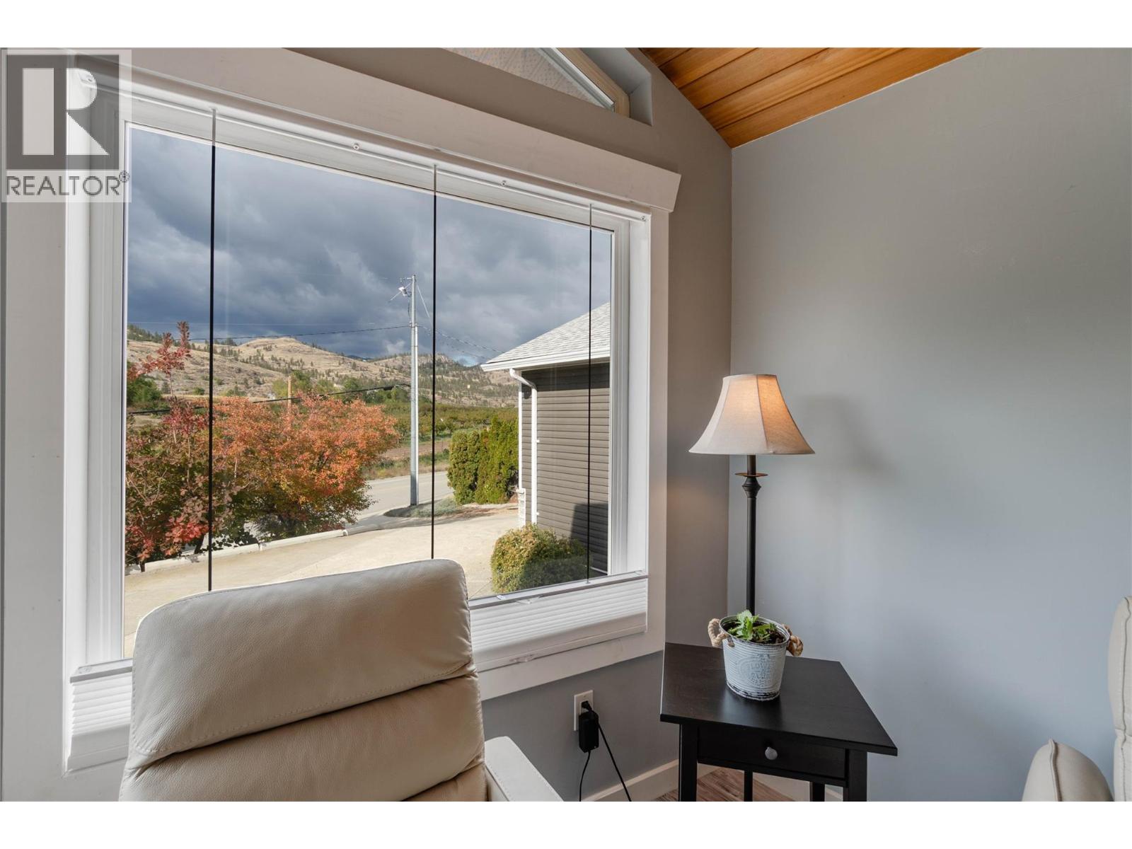 6763 MEADOWS Drive - 9