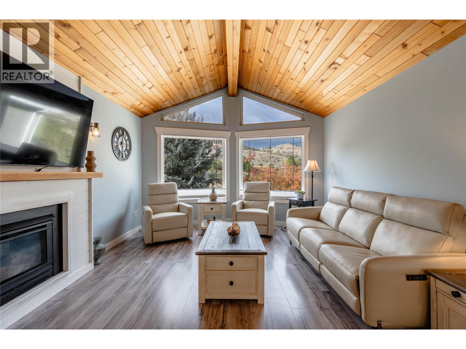 6763 MEADOWS Drive - 8