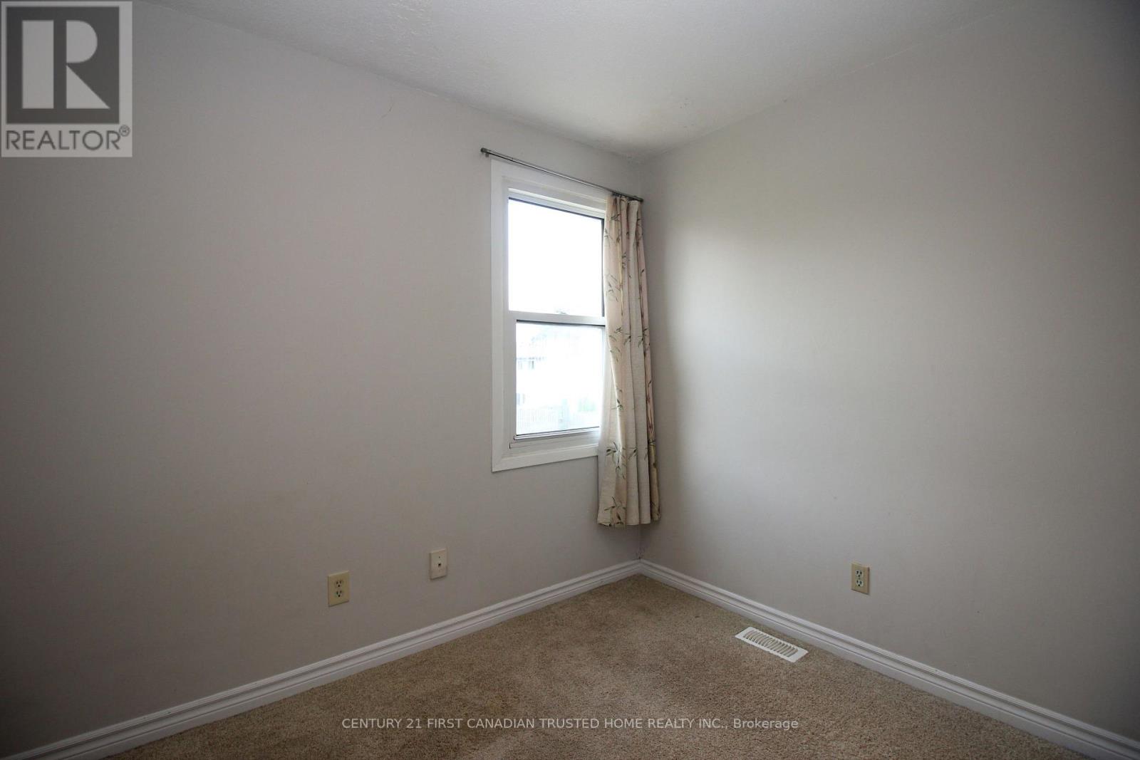 #94 70 FIDDLERS GREEN ROAD - 14