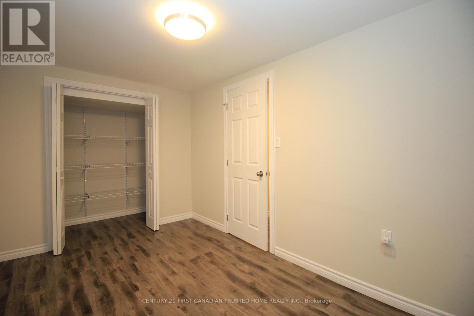 #94 70 FIDDLERS GREEN ROAD - 18