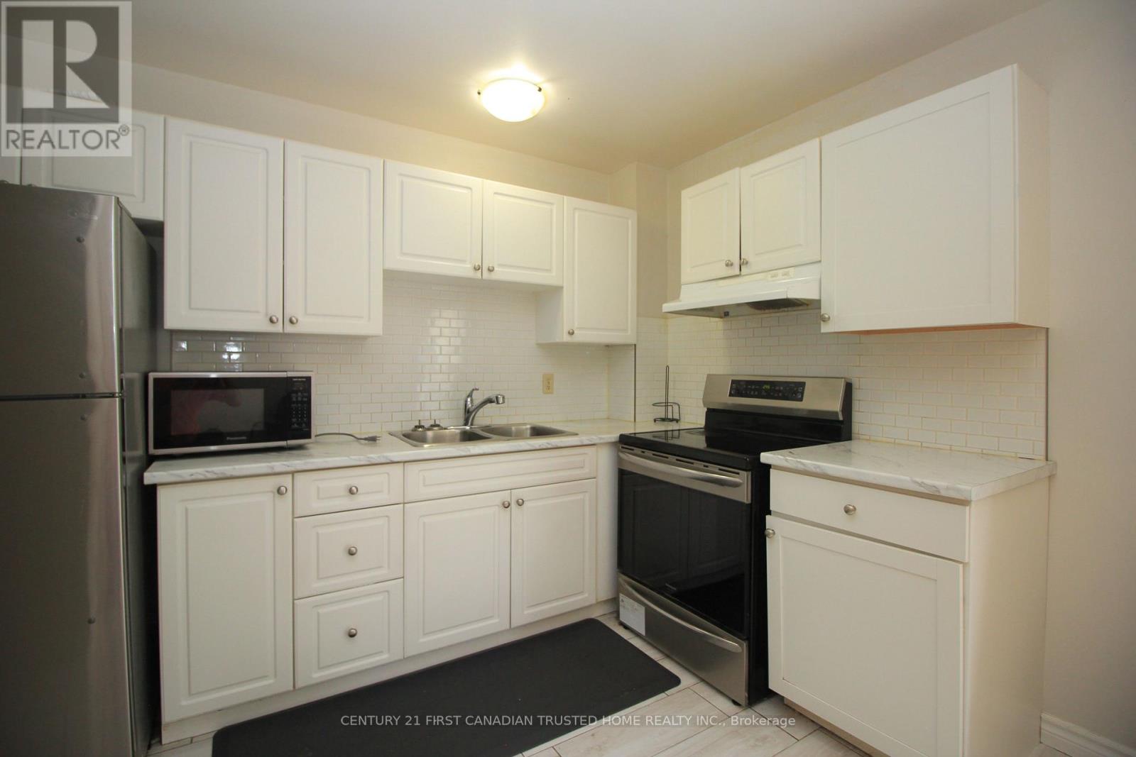 #94 70 FIDDLERS GREEN ROAD - 7