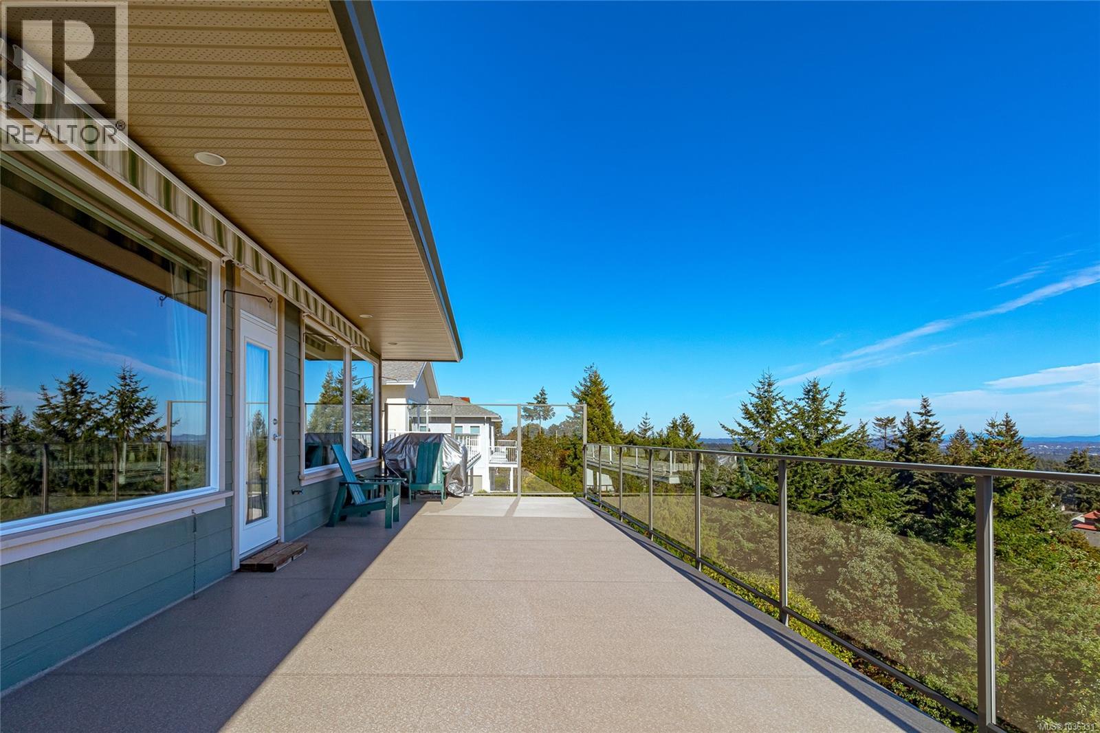 3387 Haida Dr - Image 9