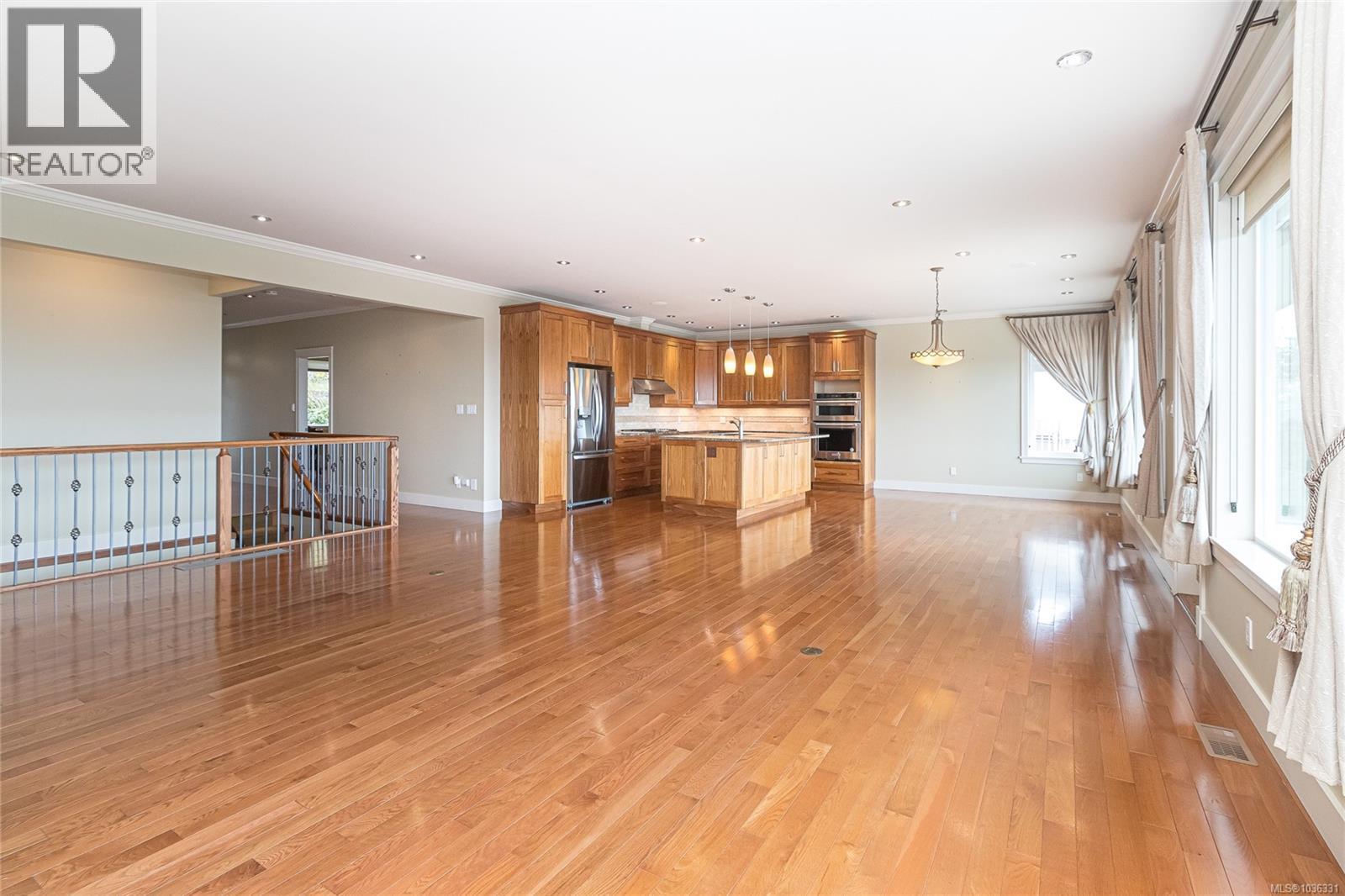 3387 Haida Dr - 7