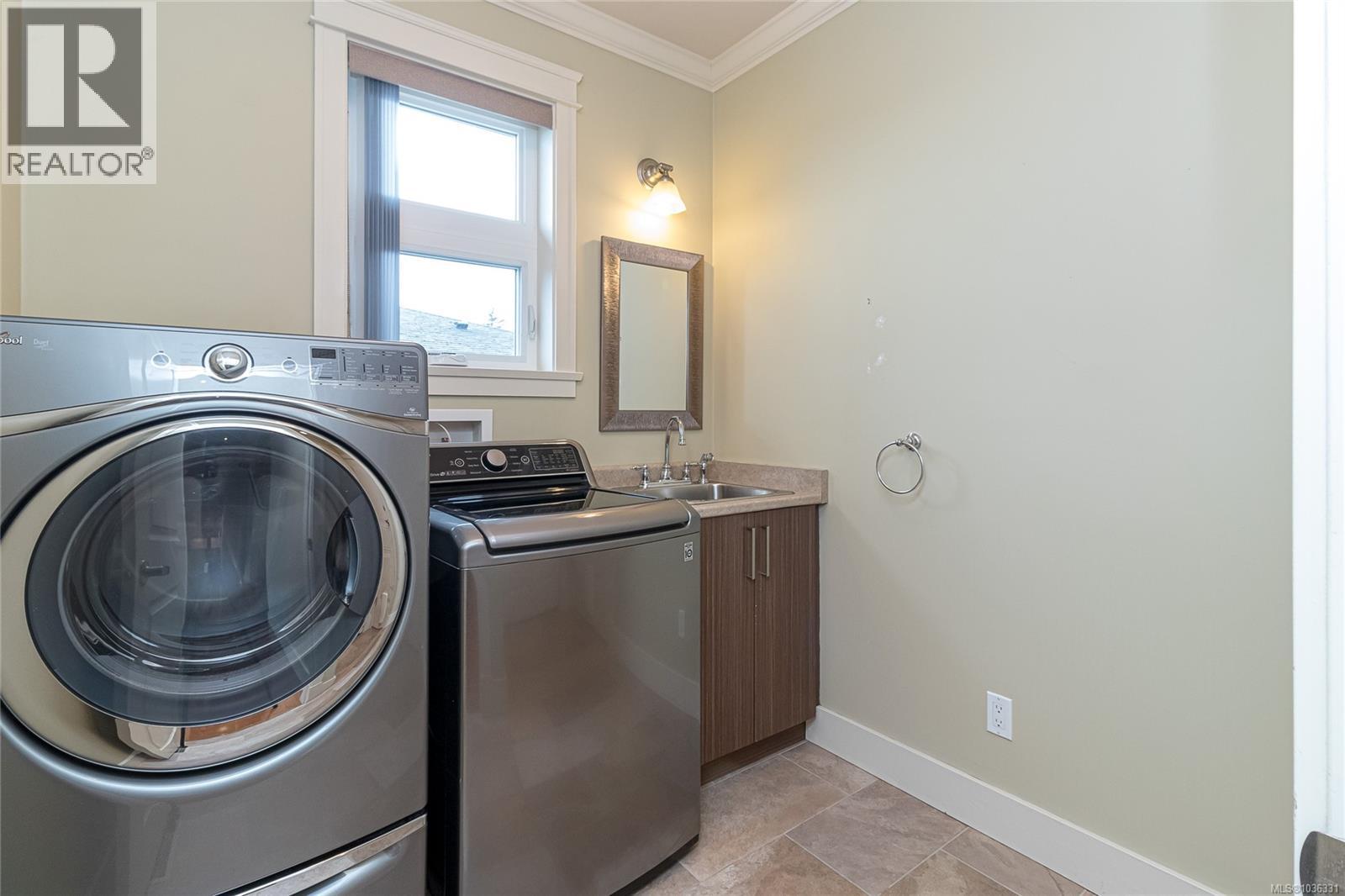 3387 Haida Dr - 44