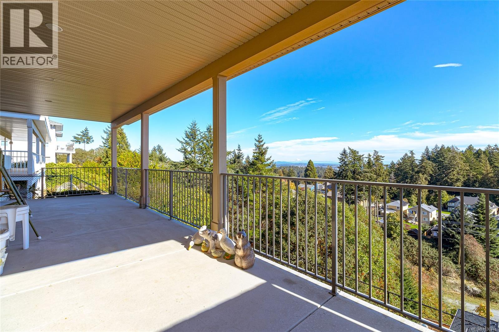 3387 Haida Dr - Image 40
