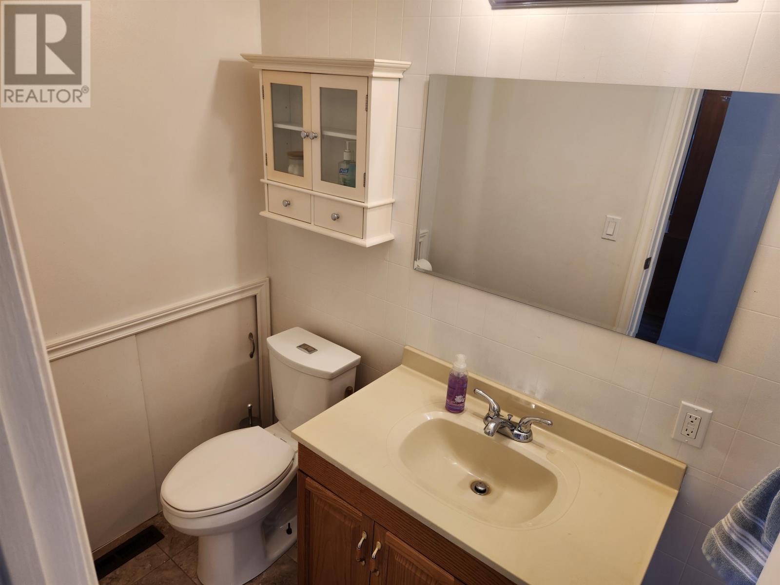 900 Mary ST W - 31