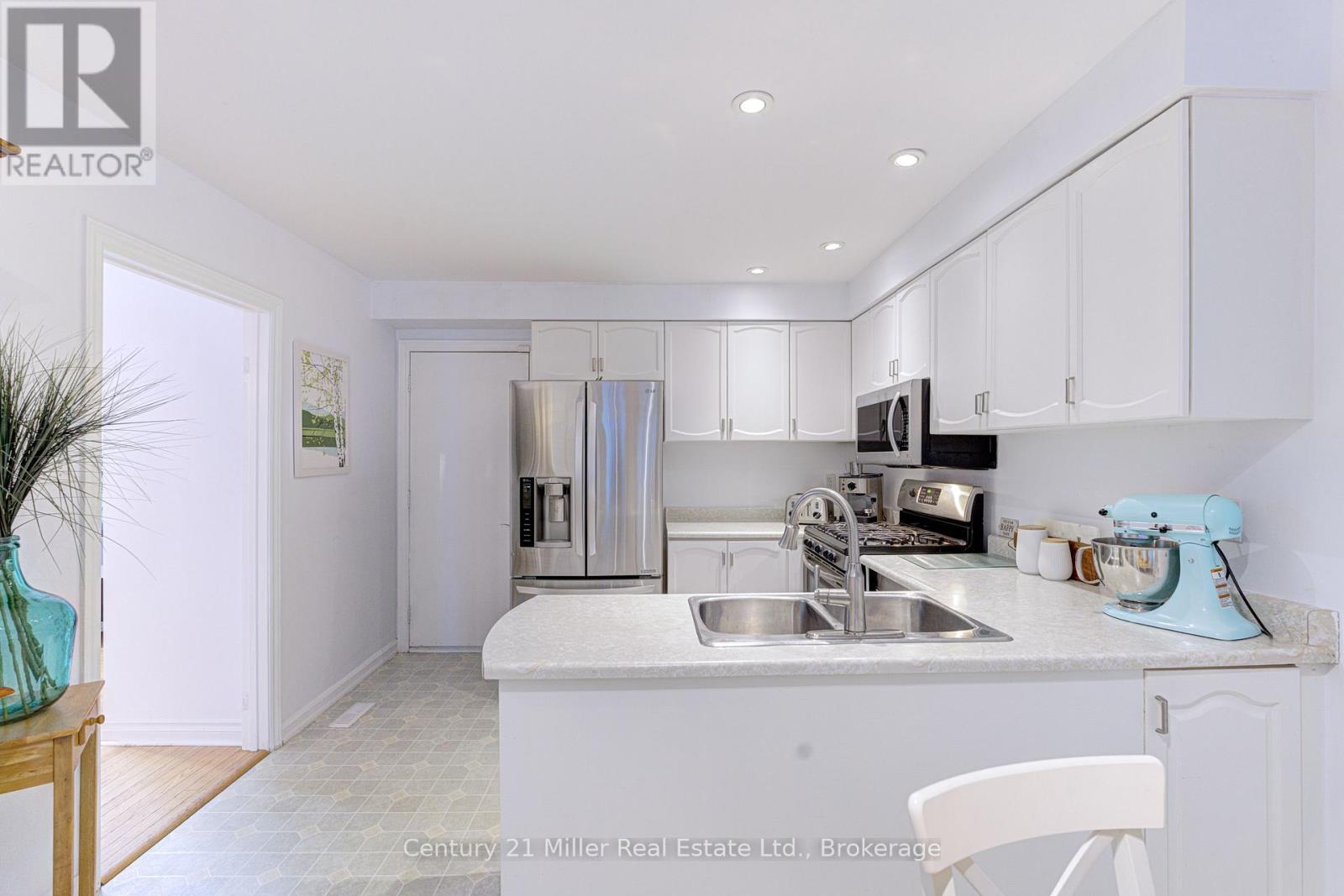 2256 MARGOT STREET - 14