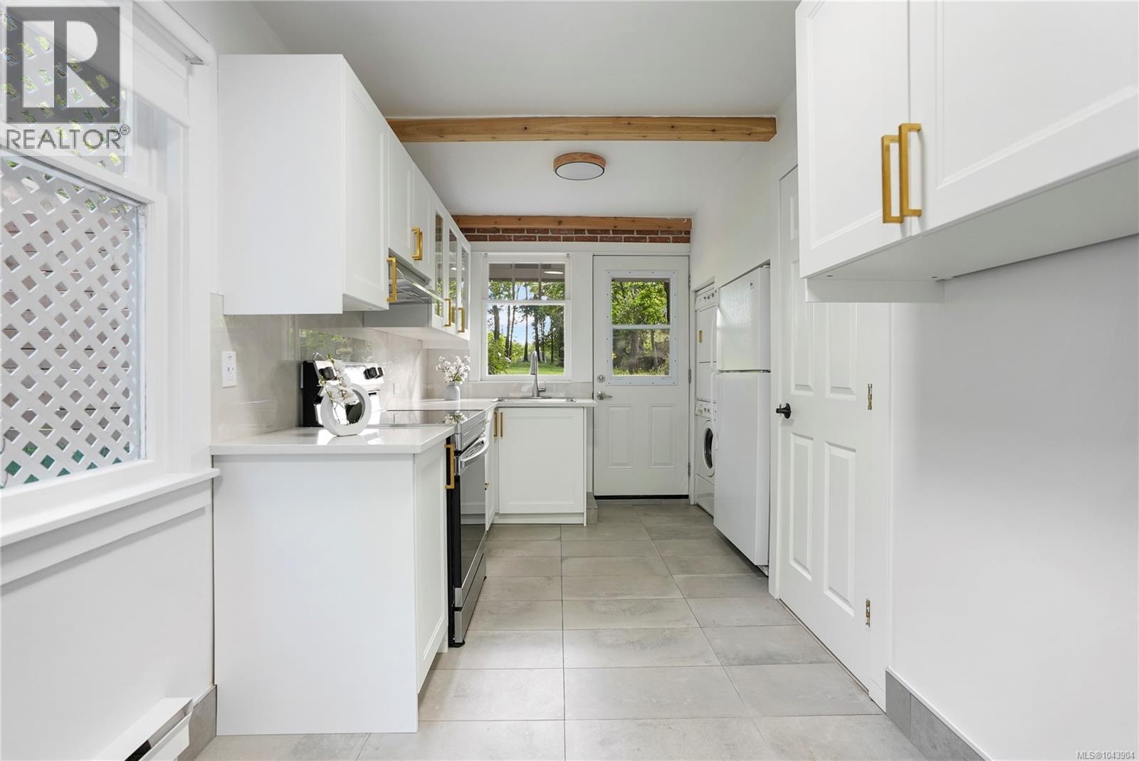 5470 Alderley Rd - 48