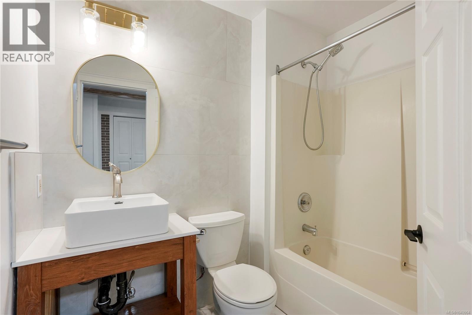 5470 Alderley Rd - 53