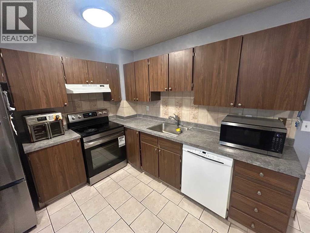 #161 20 Falbury Crescent NE - 8
