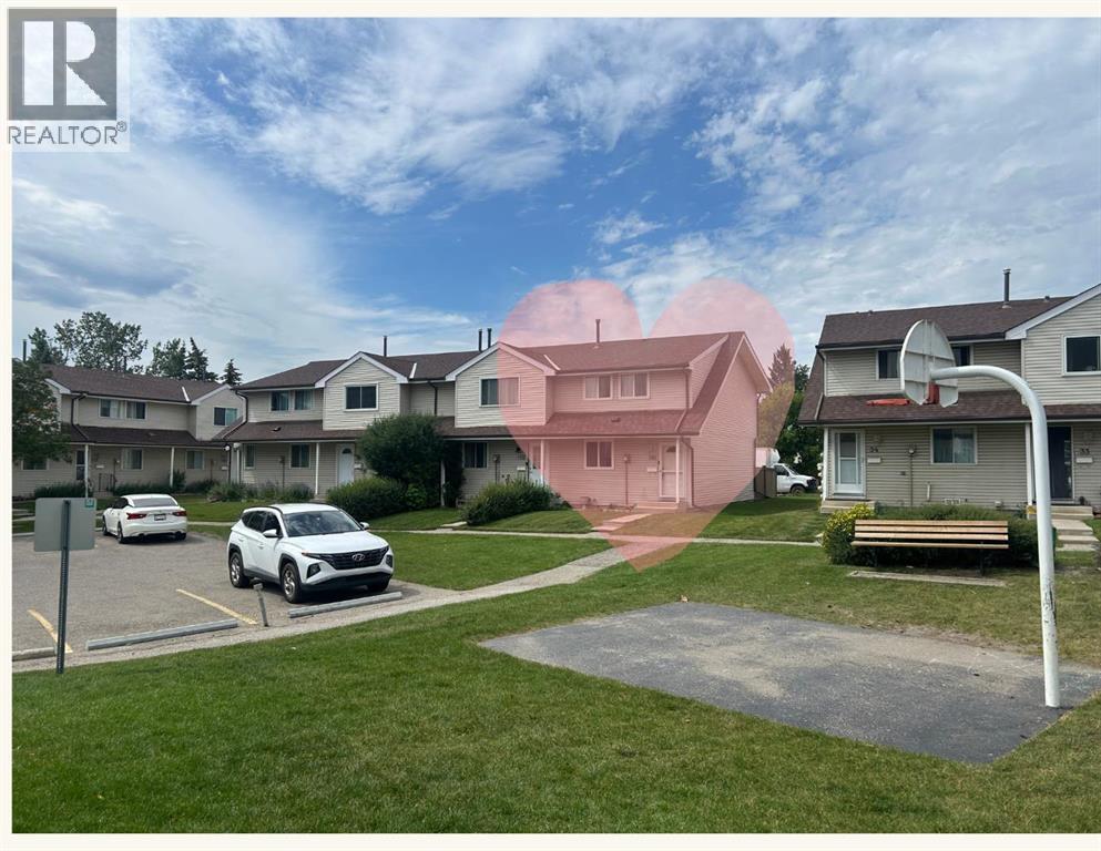 #161 20 Falbury Crescent NE - 1