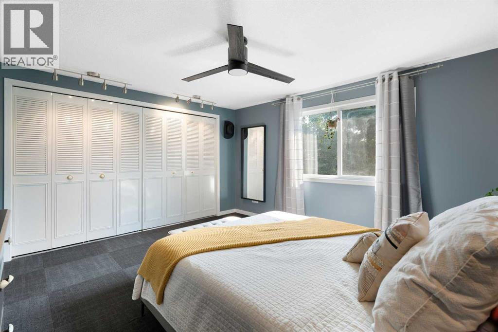 #90 330 Canterbury Drive SW - Image 16