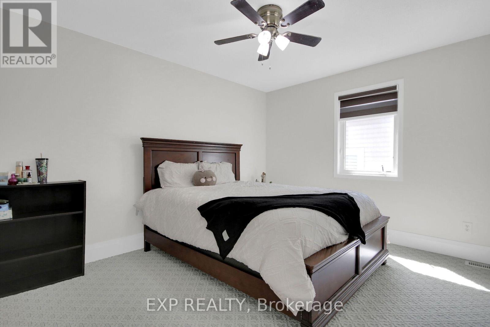 860 PERCIFOR WAY - 37