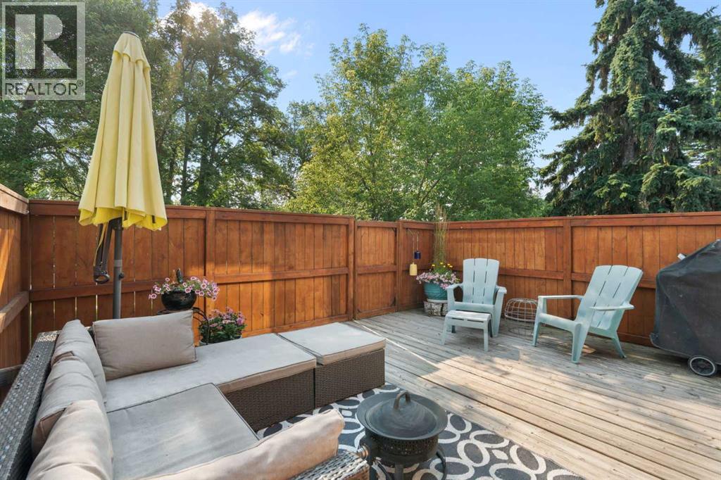#90 330 Canterbury Drive SW - Image 27