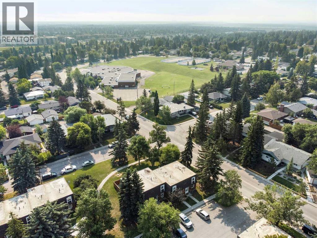 #90 330 Canterbury Drive SW - Image 34