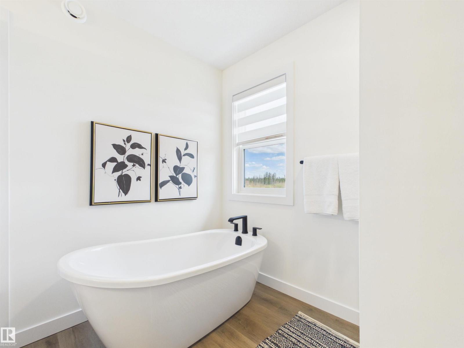 139 FICUS WY - 48