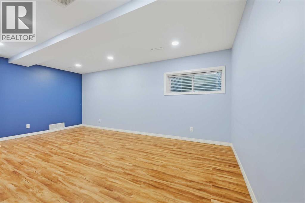 124 Everridge Gardens SW - 24