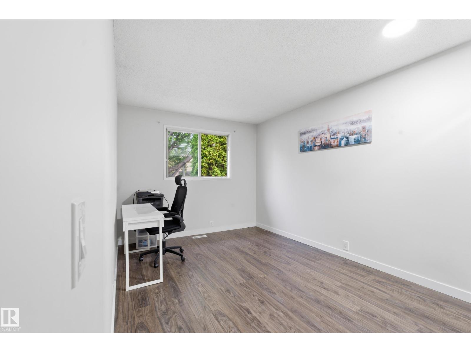 5303 21 AV NW - 9