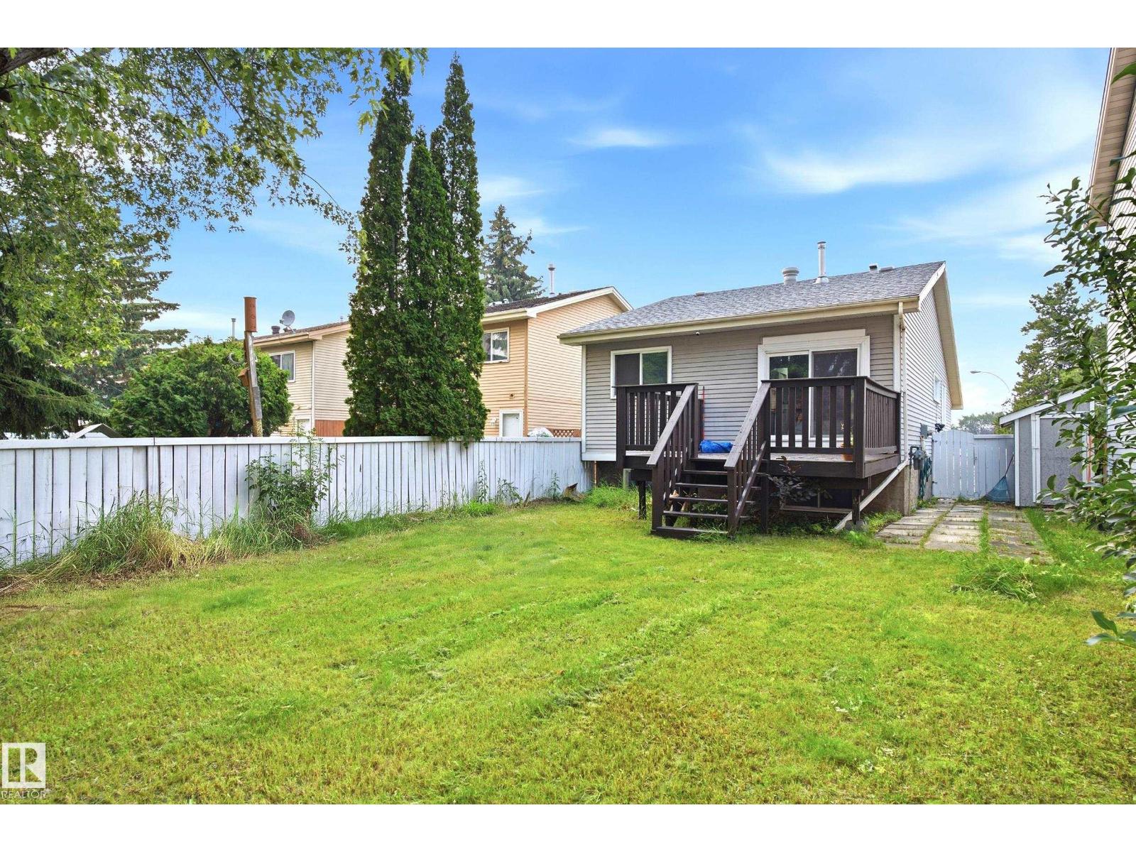 5303 21 AV NW - 25
