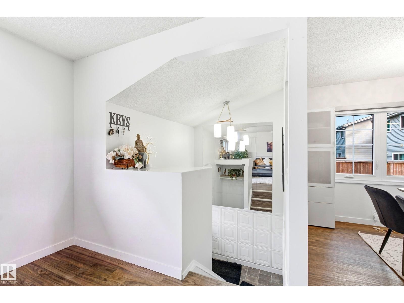 5303 21 AV NW - 21