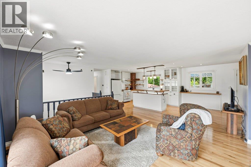 6622 Mountainview Drive - Image 12