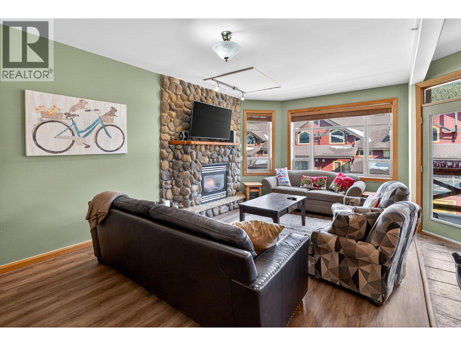 #19 360 Strayhorse Road - 14