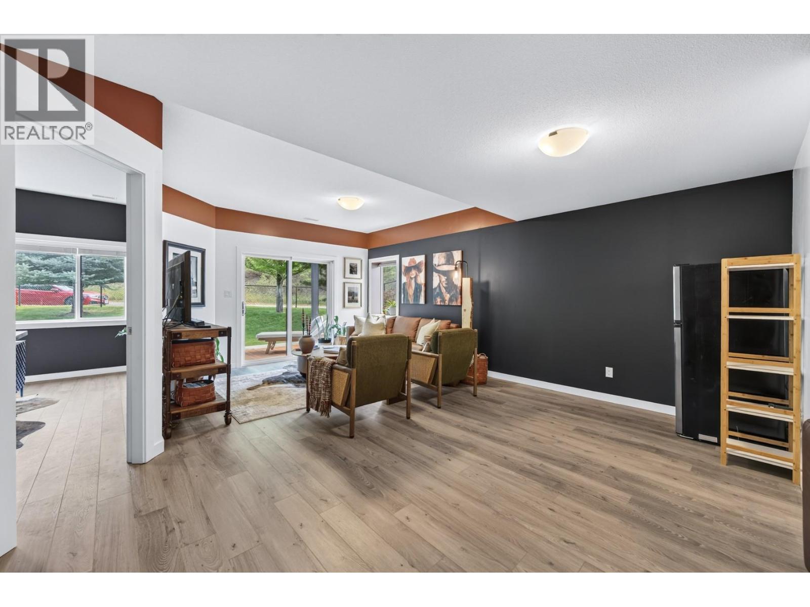 #101 580 Sedona Drive - 35