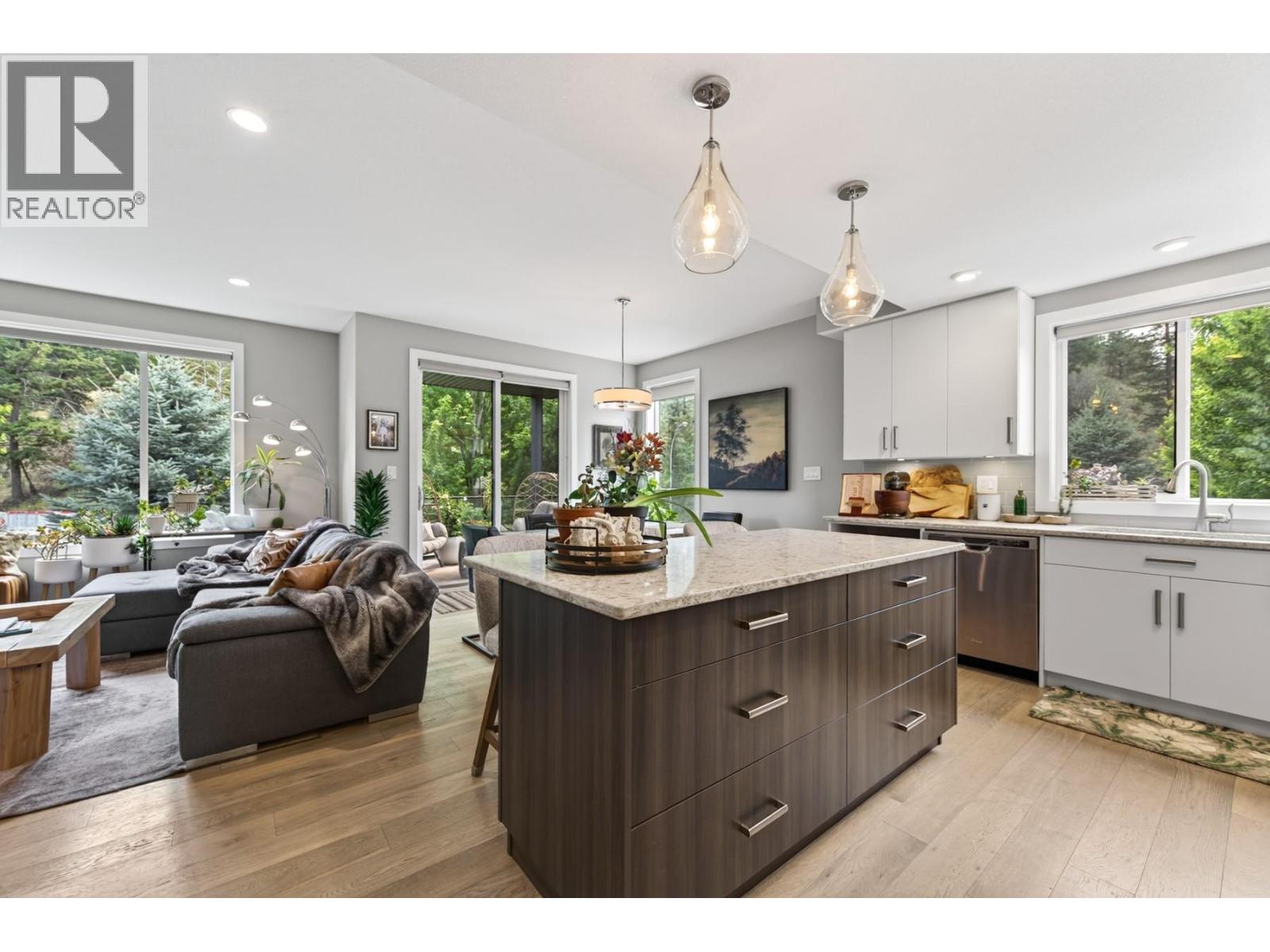 #101 580 Sedona Drive - 4