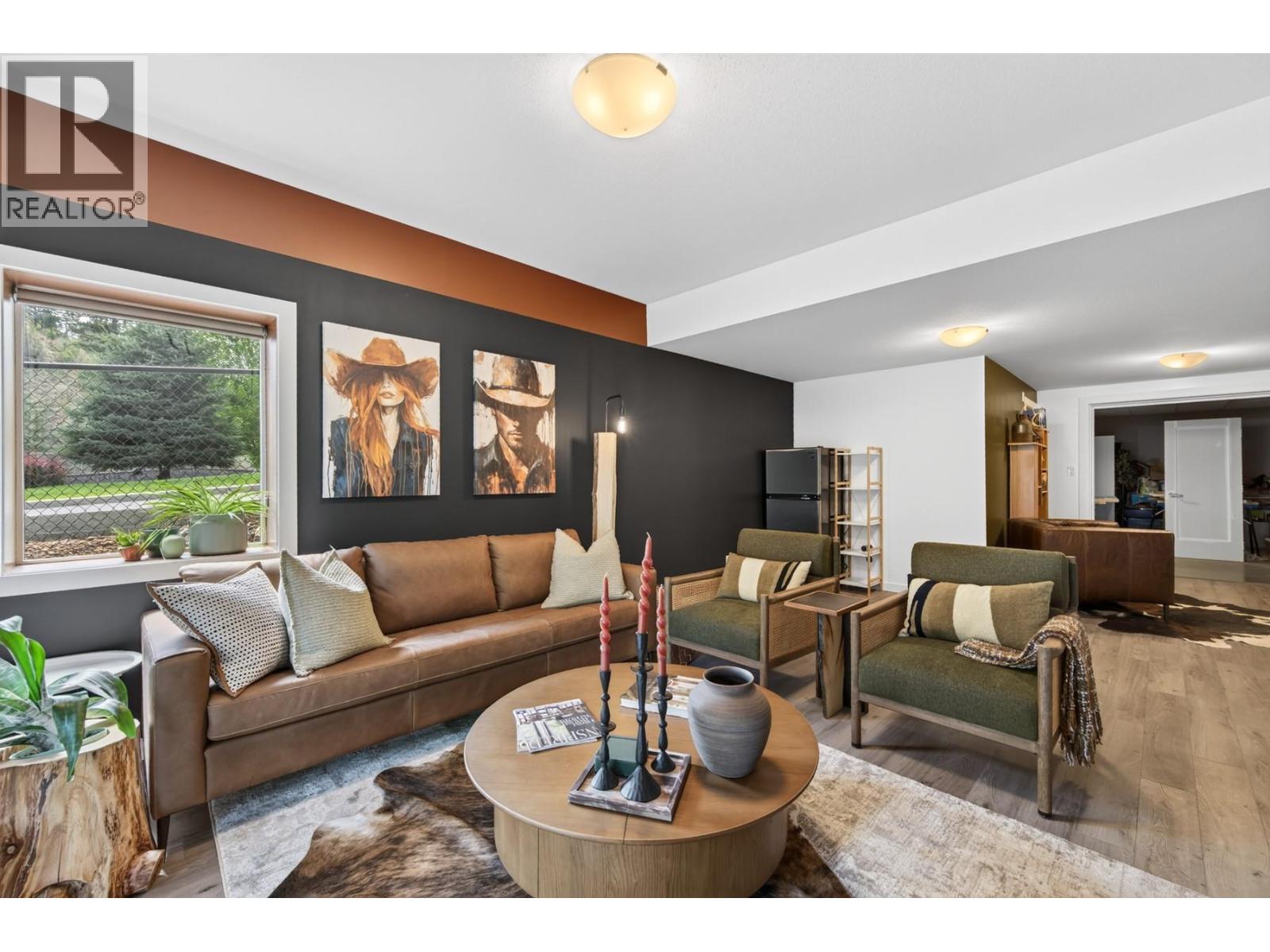 #101 580 Sedona Drive - 37