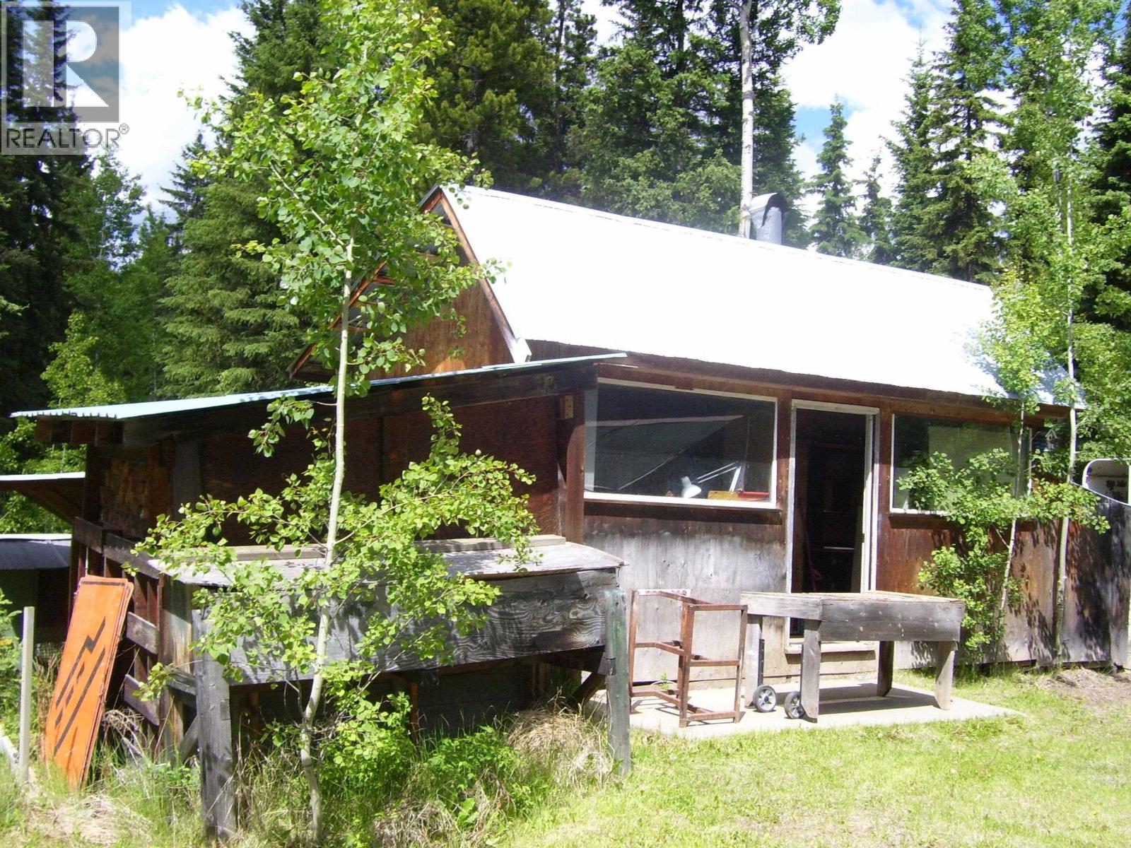 568 YETTA ROAD - 11