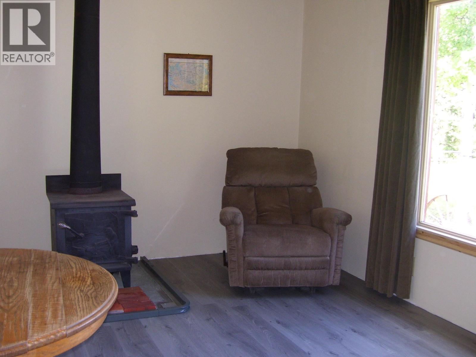 568 YETTA ROAD - 12