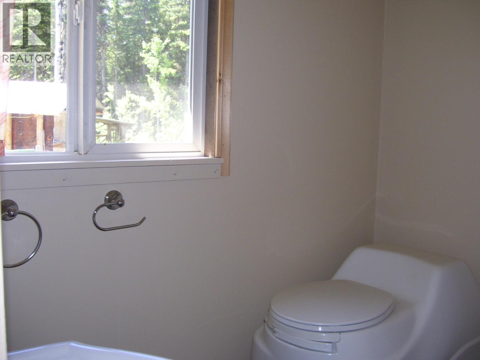 568 YETTA ROAD - 15