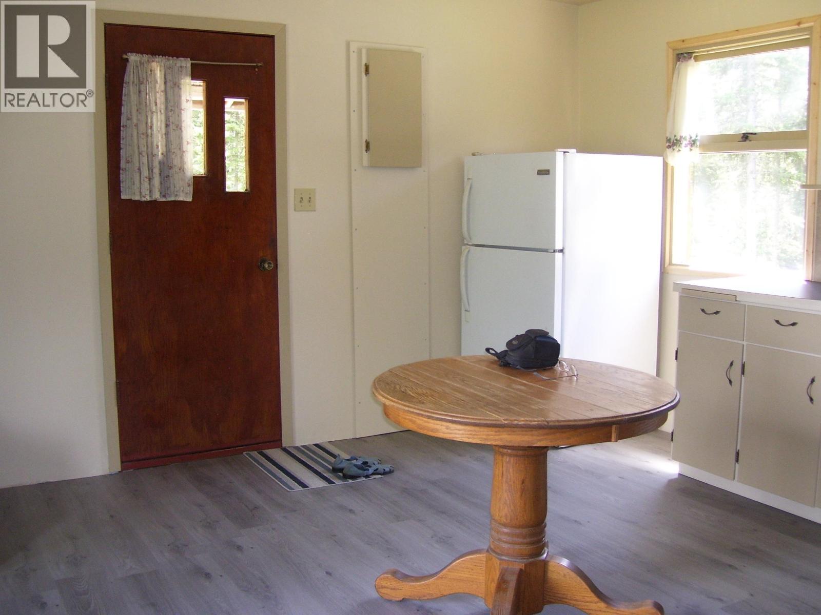 568 YETTA ROAD - 18