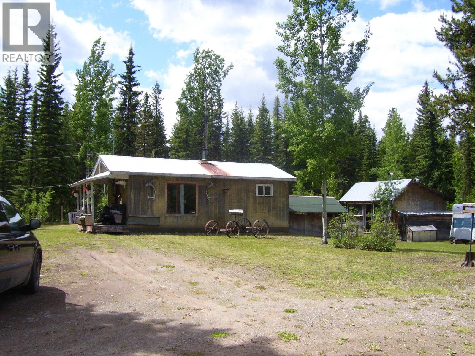 568 YETTA ROAD - 3
