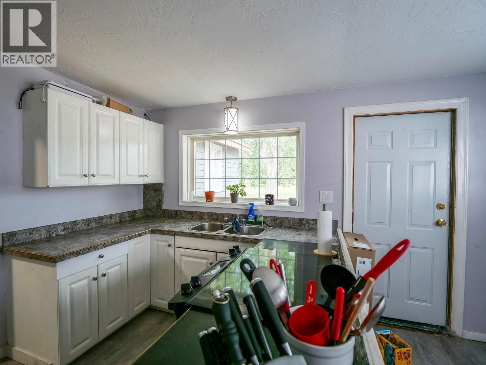 201 LEWIS DRIVE - 20
