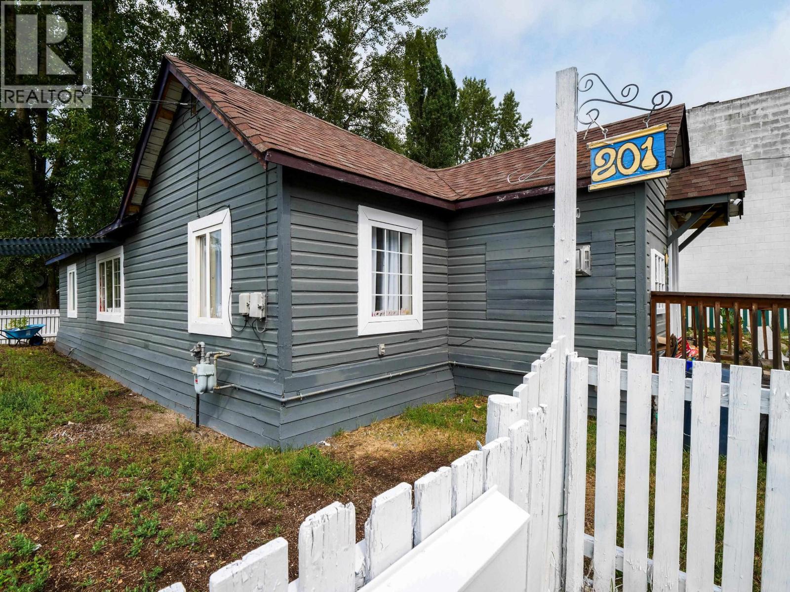 201 LEWIS DRIVE - 33