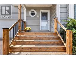 11 Limestone Drive, photo 2