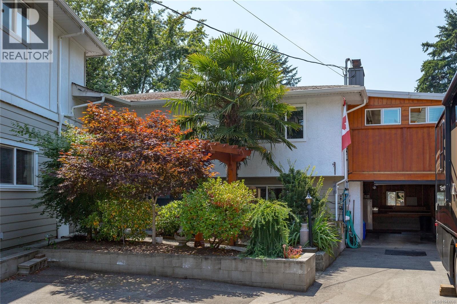 1327 Justine Pl - 10