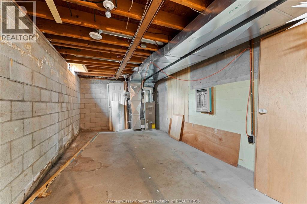 1025 ESDRAS AVENUE - 26