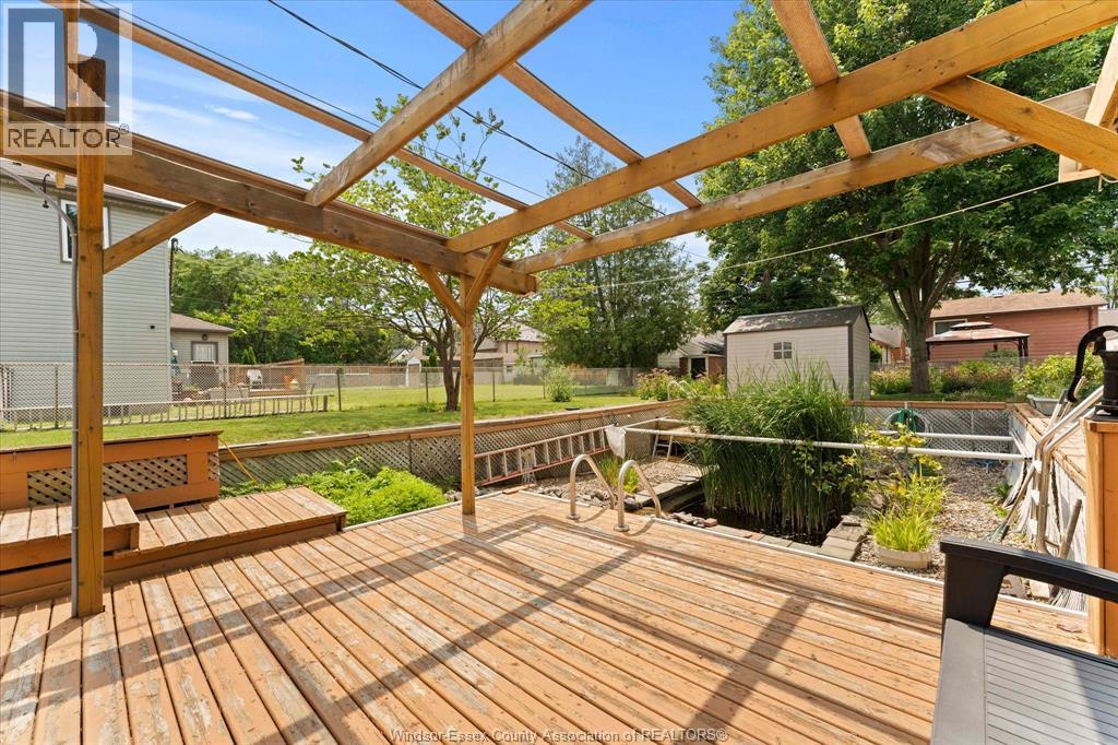 1025 ESDRAS AVENUE - 29