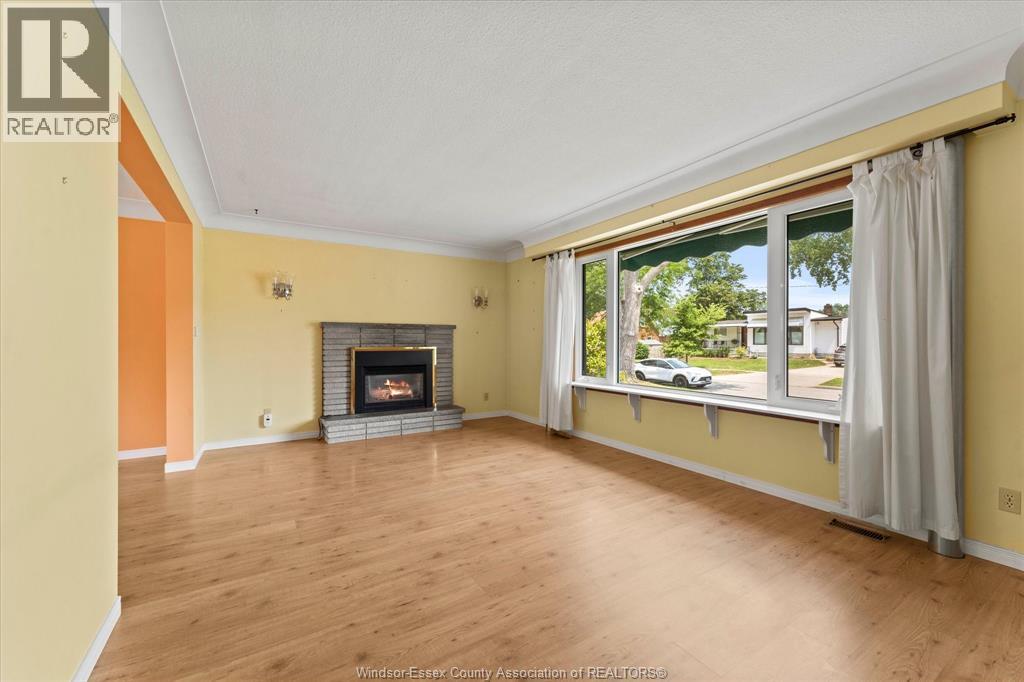 1025 ESDRAS AVENUE - 8