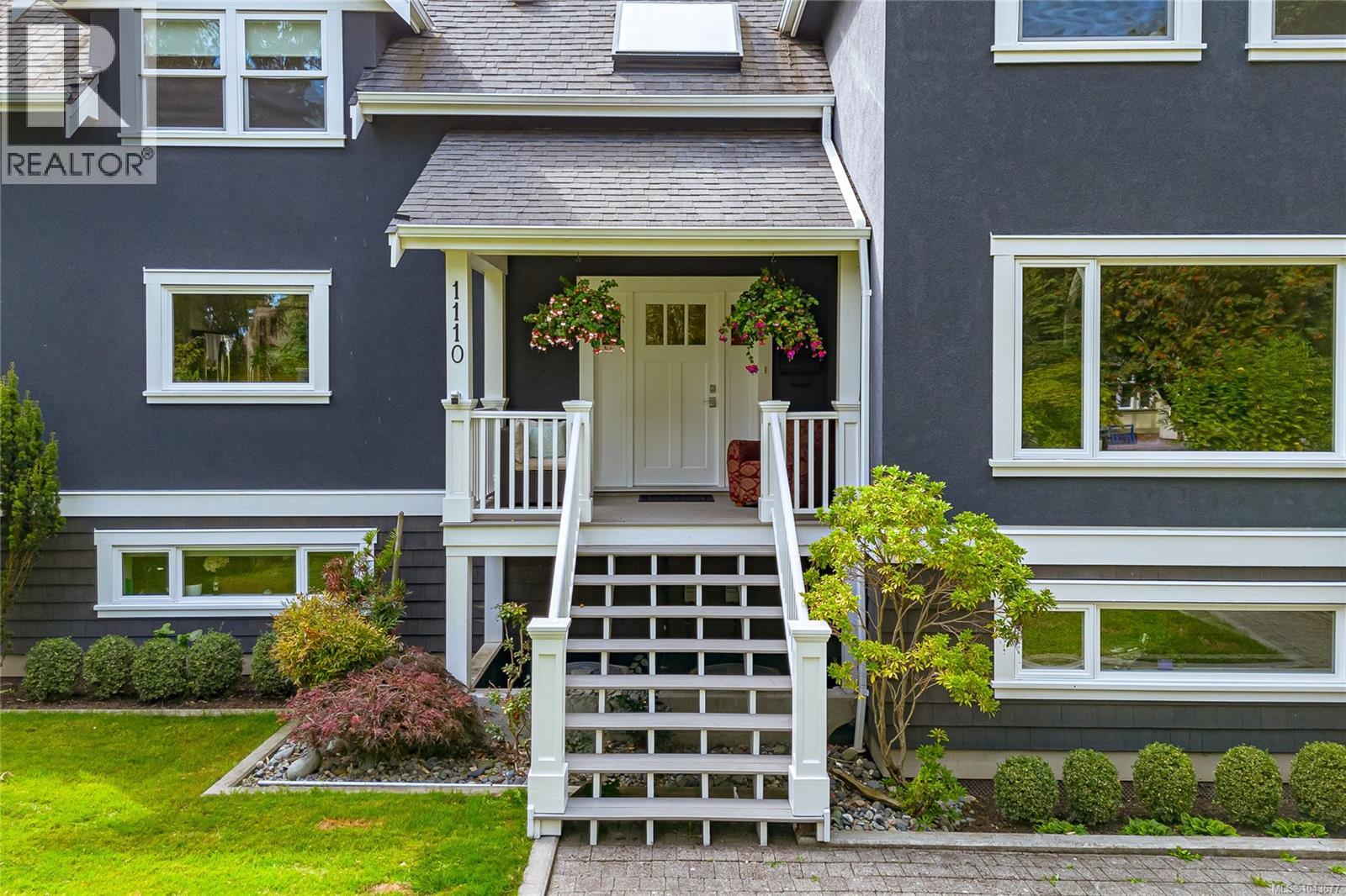 1110 Newport Ave - 2