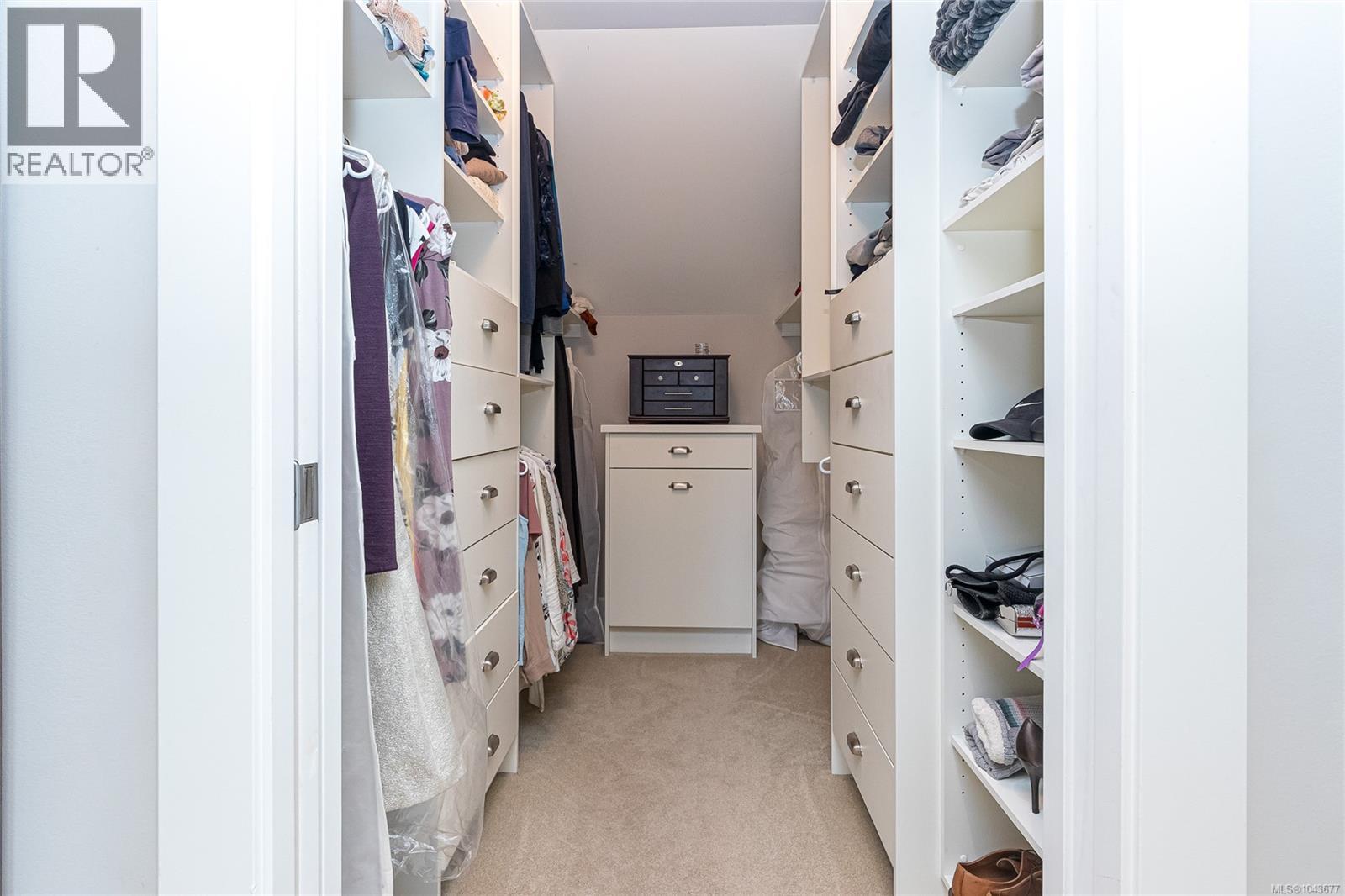 1110 Newport Ave - 26