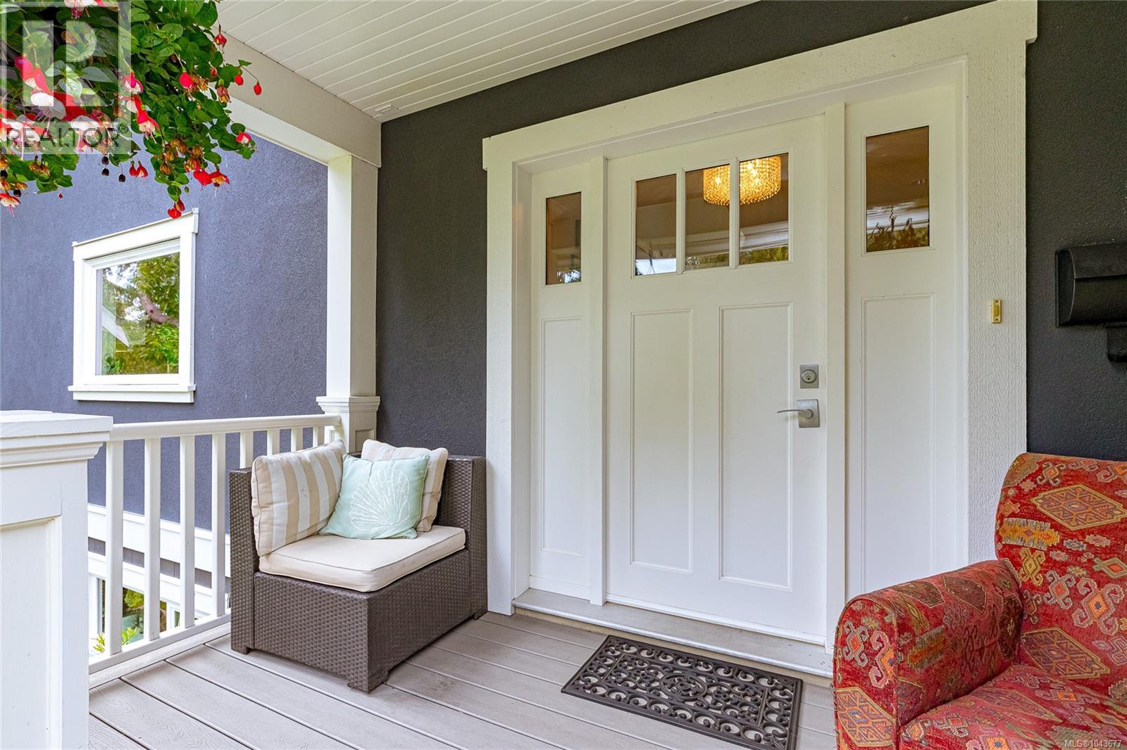 1110 Newport Ave - 3