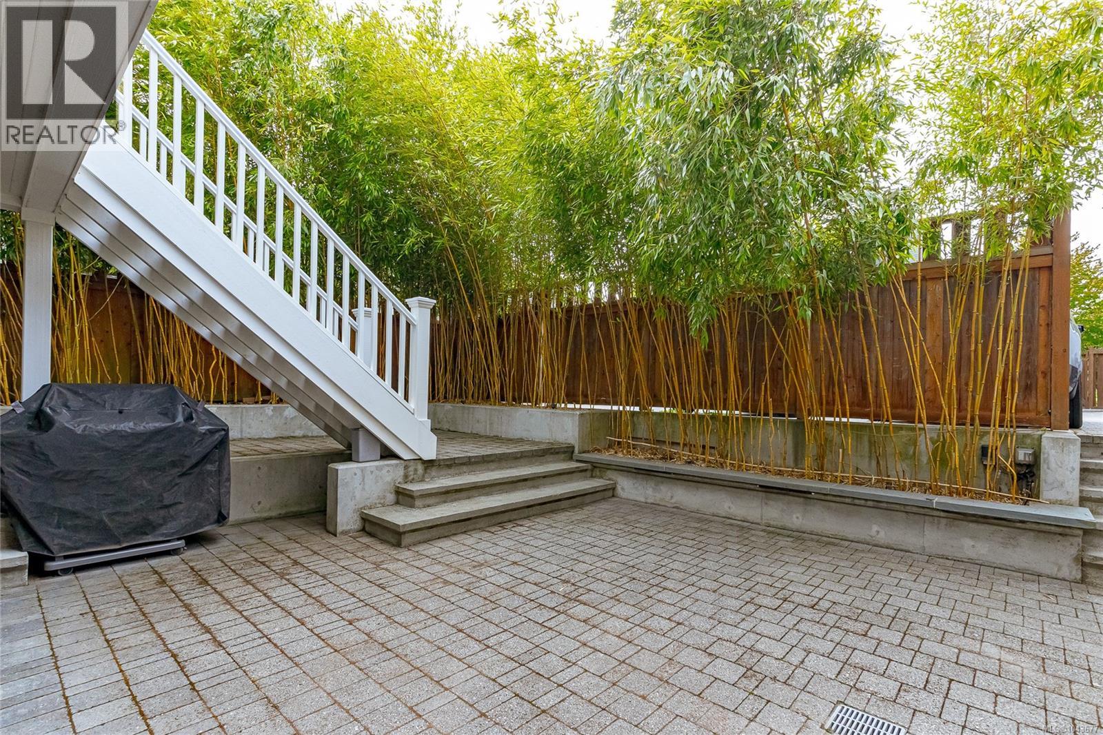 1110 Newport Ave - 37