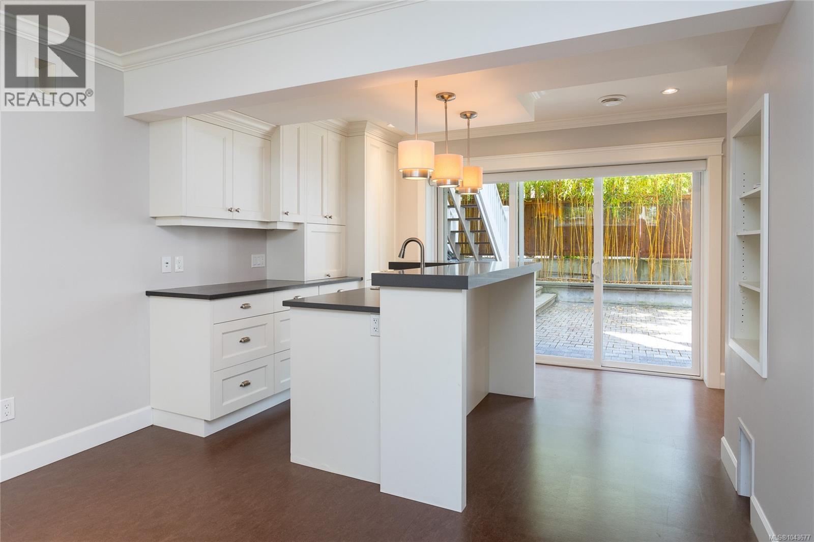 1110 Newport Ave - 40