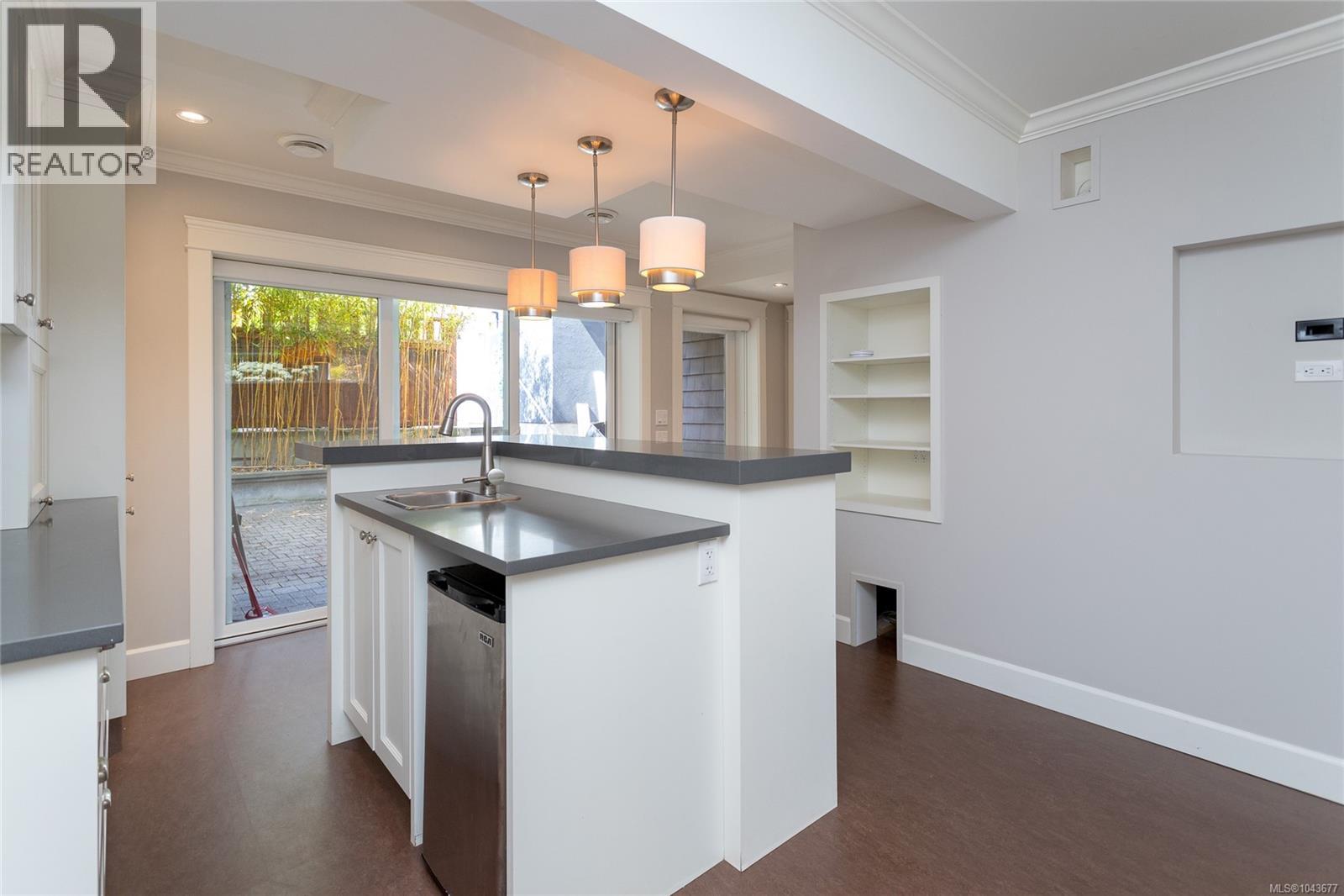 1110 Newport Ave - 42