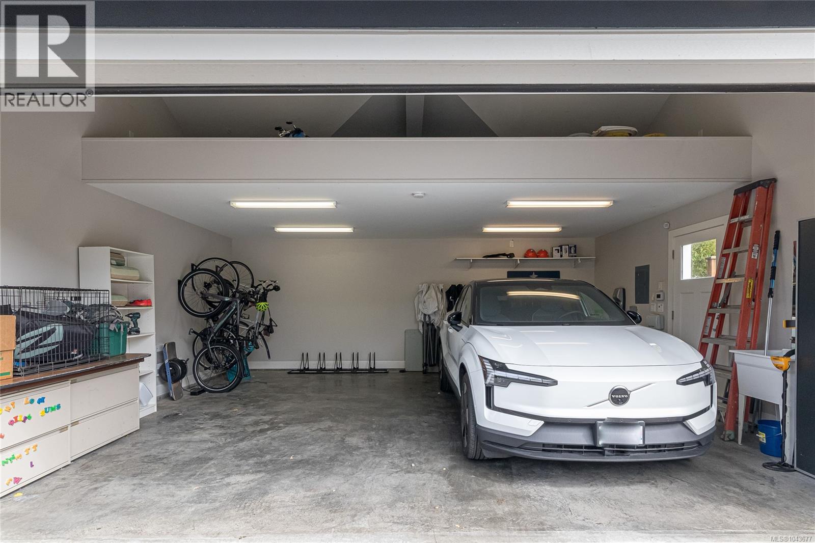 1110 Newport Ave - 49